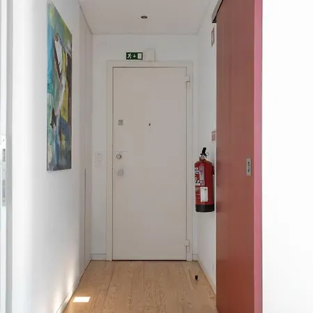 Prata Street-your In Apartment *