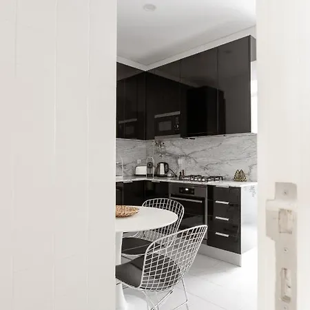 Prata Street-your In Апартаменты